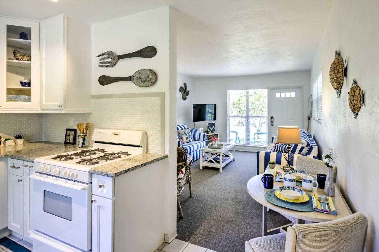 New Smyrna Beach Abode With Fire Pit, Walk To Beach! Exteriér fotografie