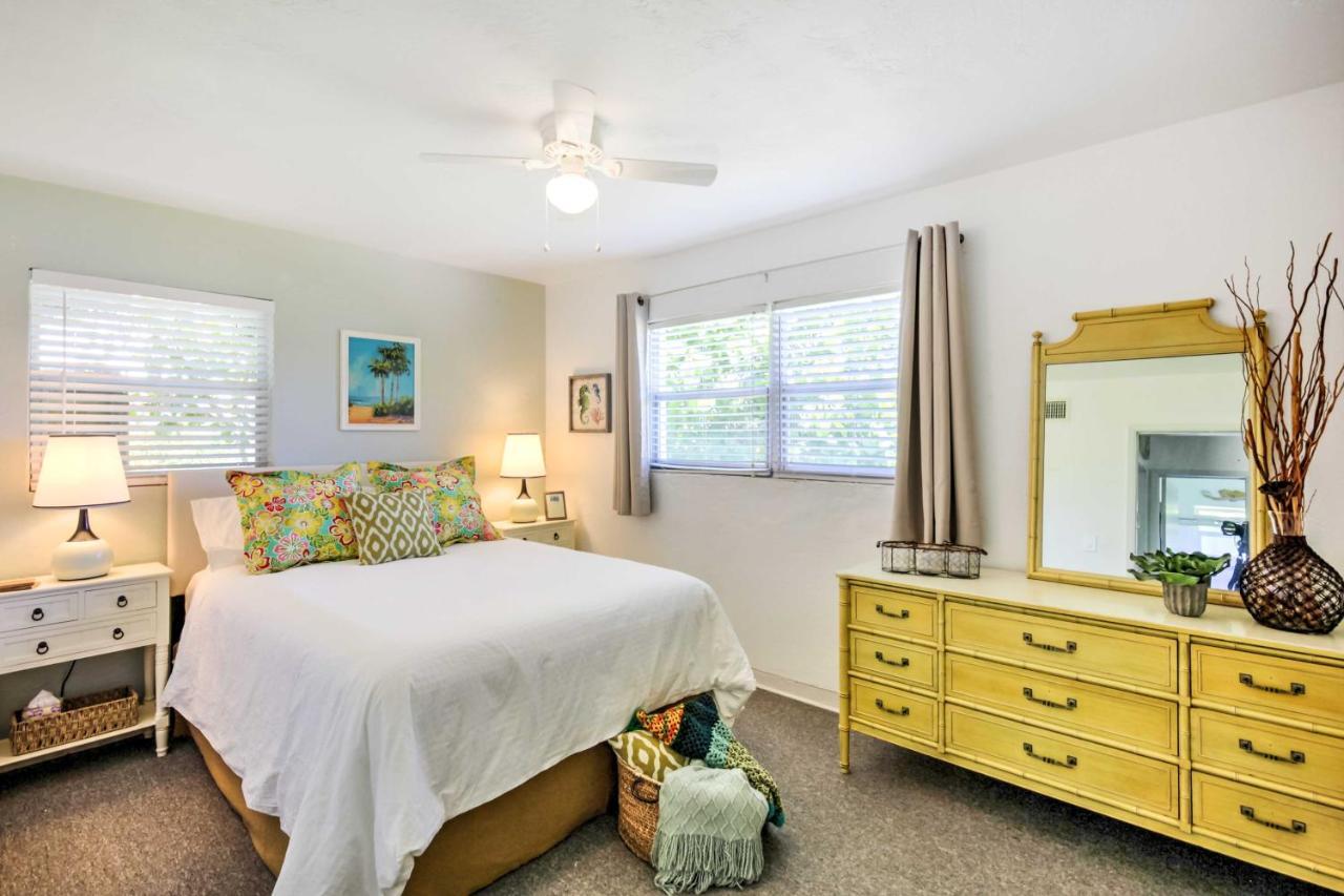 New Smyrna Beach Abode With Fire Pit, Walk To Beach! Exteriér fotografie